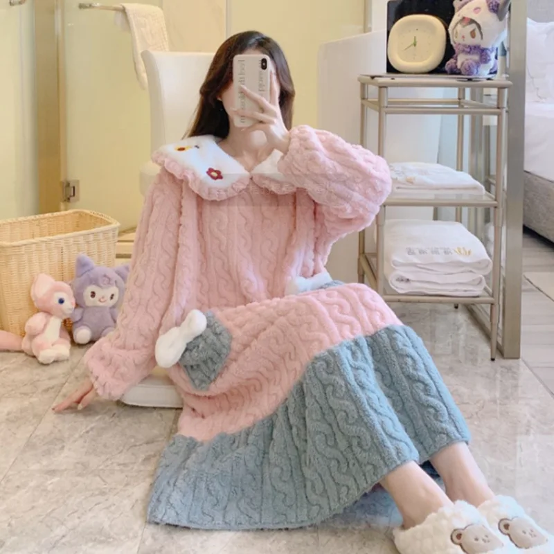 Winter Fashion Women Bathrobe Flannel Thicken Plush Long Sleeve Bathrobe Sleepwear Warm Nightgown Christmas Gift For Women