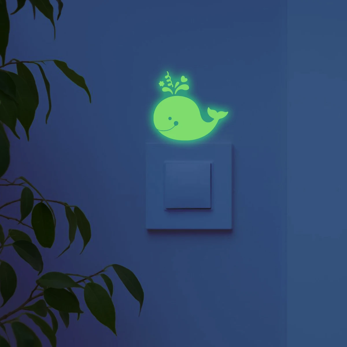 1pcs cartoon animal water spray whale pattern glow-in-the-dark switch stickers, peel-and-stick interior decoration stickers