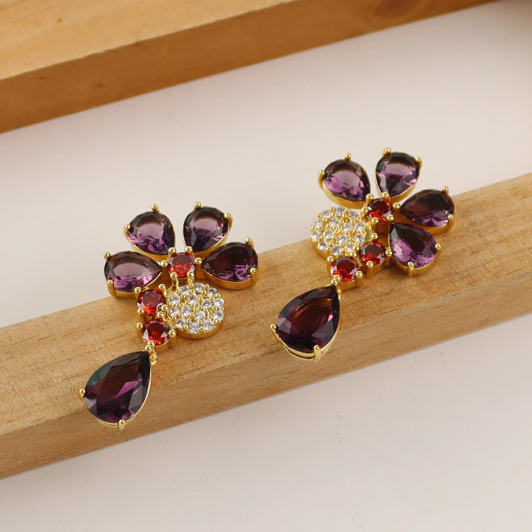 European and American colored water drop zircon inlaid flower earrings