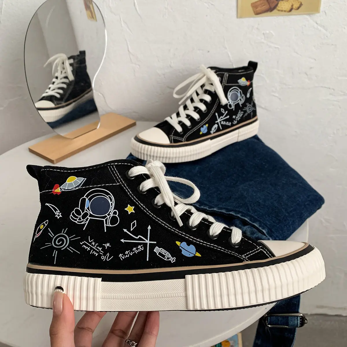 Astronaut Cartoon Print Women Canvas Shoes New High-top All-match Lace-up Ladies Sneakers Outdoor Leisure Flat Vulcanized Shoes