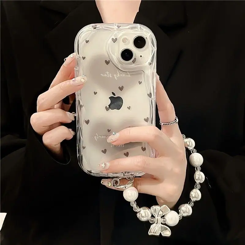 Charming Flower Case with Love Heart Wrist Chain Bracelet – Elegant Protective Cover with Floral Design