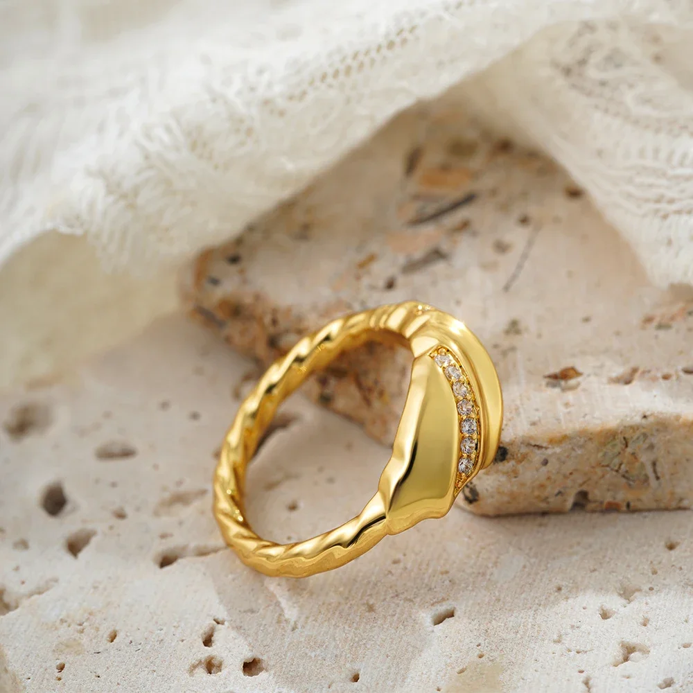 Italianate Inlaid Cubic Zirconia PVD Chunky Rings Simple Striped Dome Wedding Ring Lightweight Engagement Jewelry Bijoux Кольца