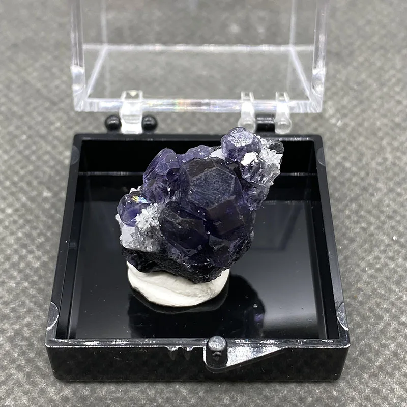 100% Natural Polyhedral Tanzanite blue Purple fluorite cluster mineral specimens Gem level Stones and crystals +Box size：3.5cm fluorite mineral specimens