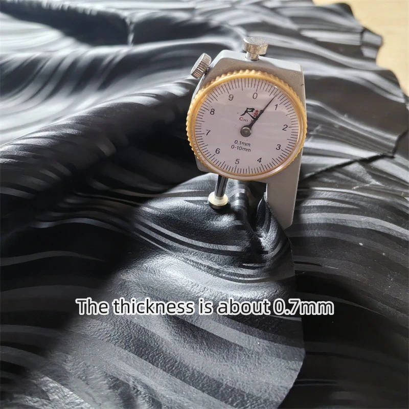 0.7mm 블랙 워터 리플 소프트 양가죽. 탑그레인 가죽 진짜 가죽 원단 손으로 DIY 옷. 통째로 양가죽