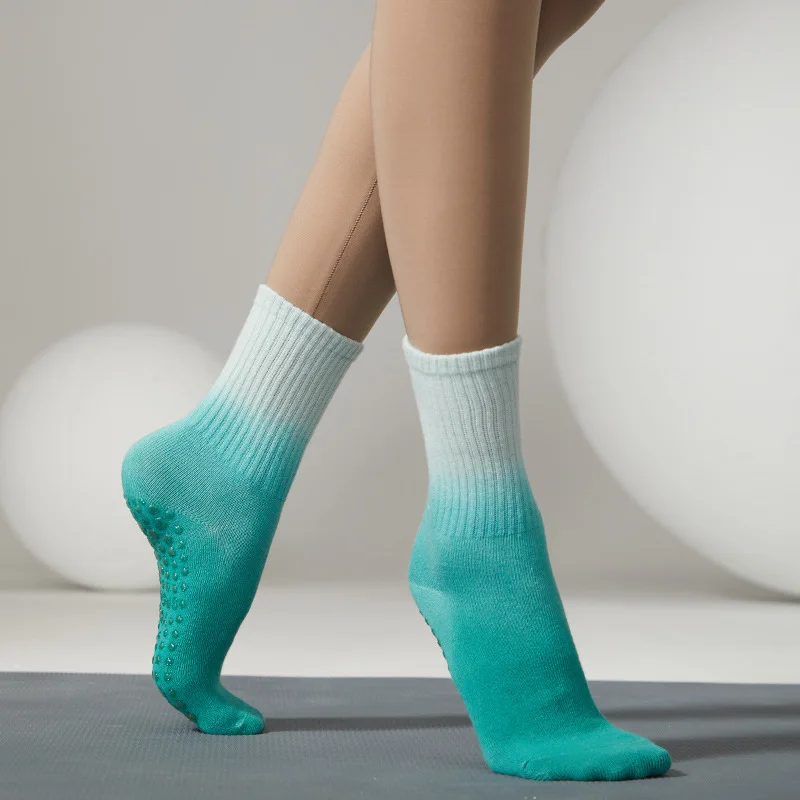 Yoga socks Cotton Breathable Sweat-absorbing Gradient Color Stocking Non-slip Mid-tube Dance Ballet Pilates Socks Women