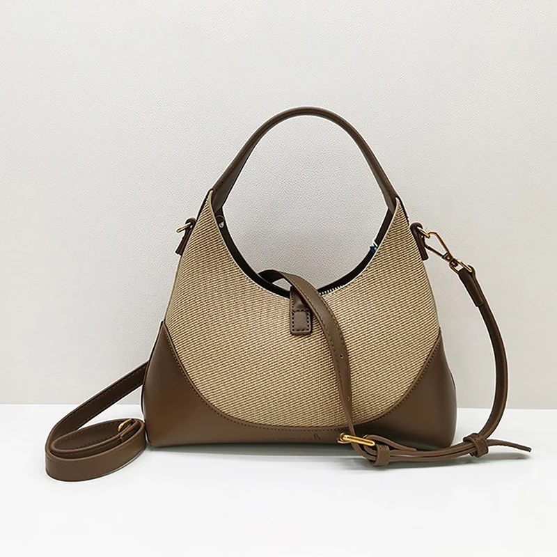 حقيبة زلابية مصممة خصيصًا بألوان متباينة، وهي حقيب...