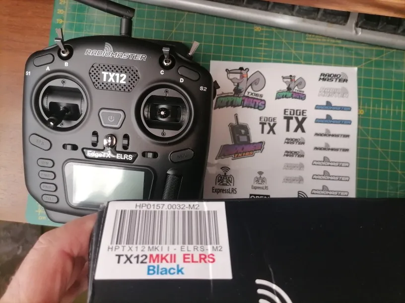 新しい RadioMaster TX12 MKII MK2 マーク 2 16ch ELRS 2.4G サポート