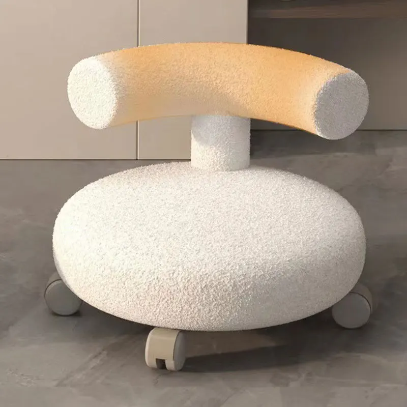 

Wheeled With Backrest Universal Wheel Small Lambswool Cushion High Load-bearing Adult Dwarf Stool Footstool