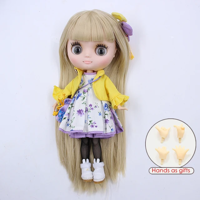 Middie Blythe Doll with Blonde Hair, Tilting-Head & Custom Jointed Body 1