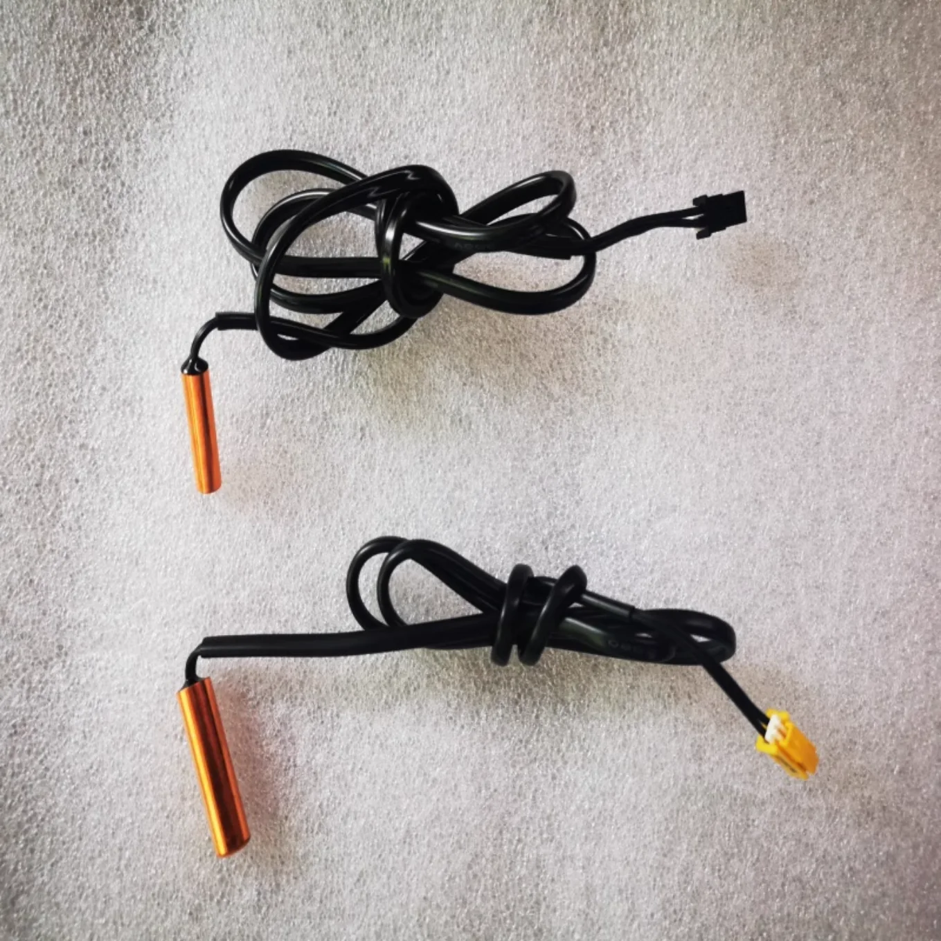 Brand new Hisense Hitachi central air conditioning temperature sensor H7B00027A/B/D/E/F temperature probe