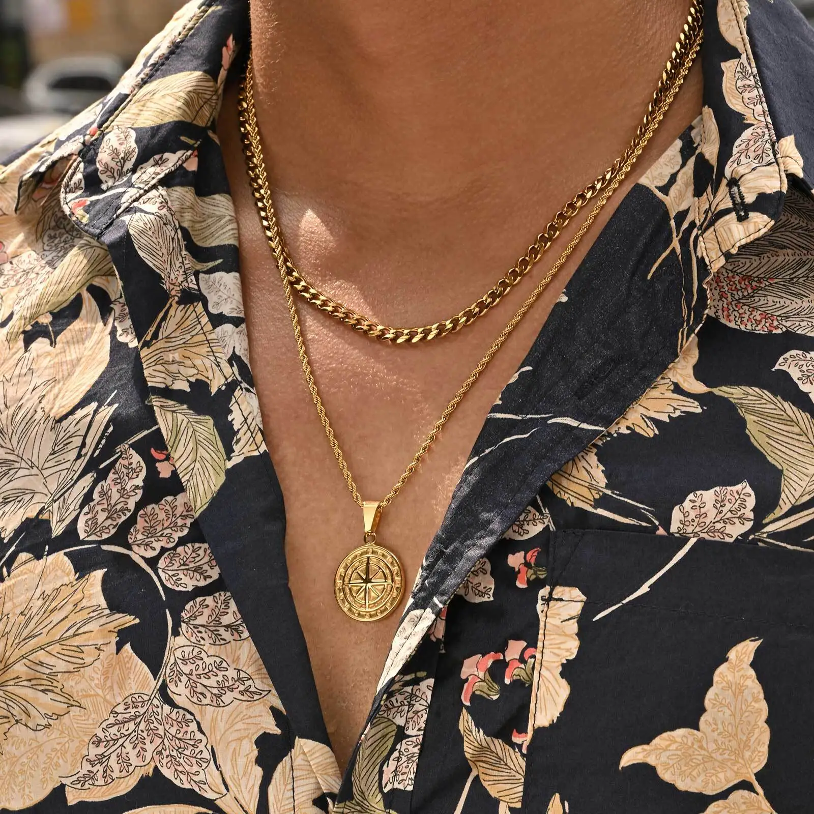 2pcs/set Compass Necklace for Men Boys,Stainless Steel Viking North Star Anchor Medal Round Coin Pendant,Punk Jewelry Gift