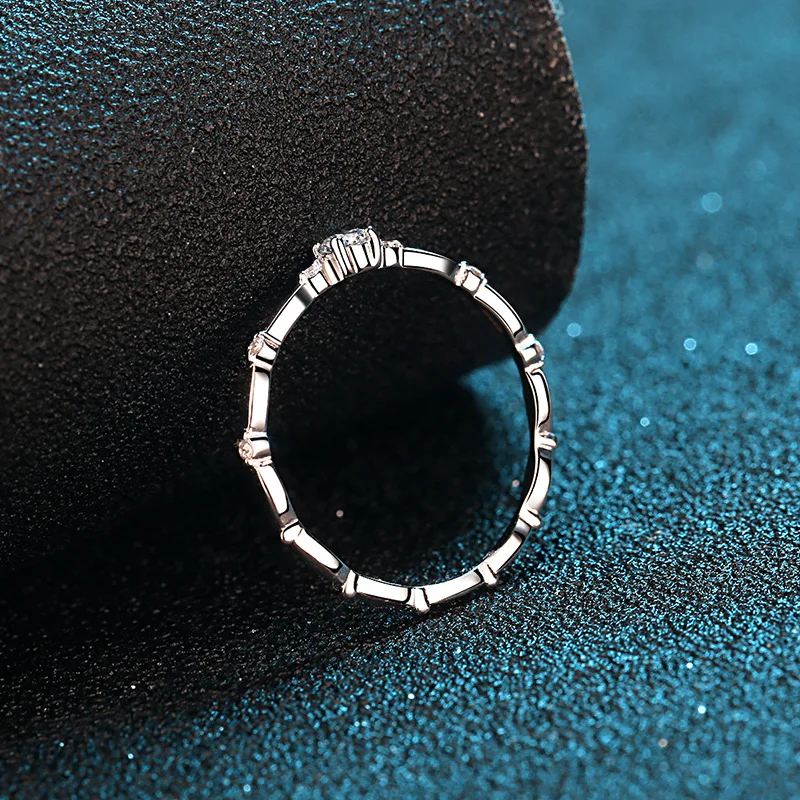 Platinum PT950 moissanite ring women's niche high-level light luxury hundred jewelry ins style explosion models 2