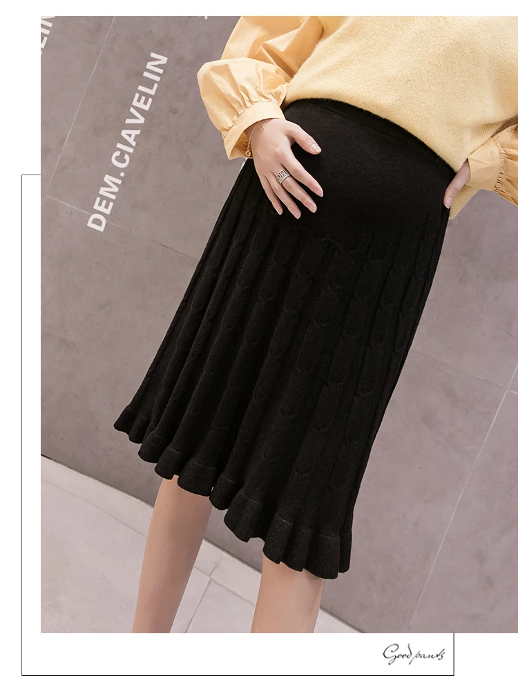 Autumn and Winter Pregnant Women's Knit Skirts Ruffled Hem Striped Maternity Empired Pleated Skirts Knee-length Pregnancy Skirt