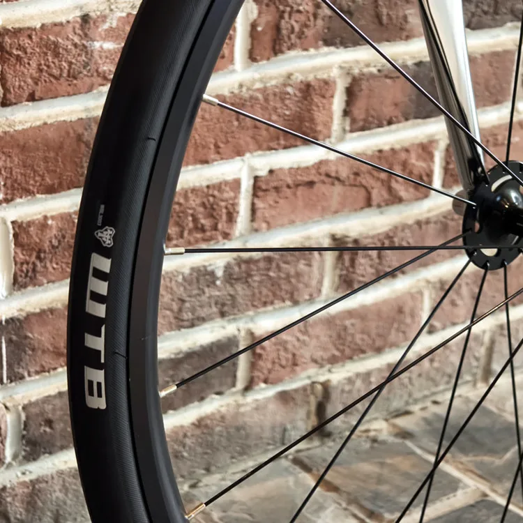 HUNT 50 CARBON DISC WHEELSET タイヤチューブ付き HUNT 50 Carbon Disc Wheelset – Hunt Bike Wheels International