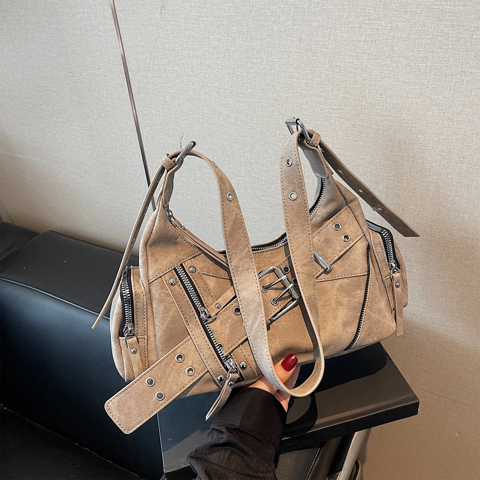 Women Y2K PU Rivet Handbag W/Belt Buckle Underarm Bag Motorcycle Bag for Travel Shopping Daily Use