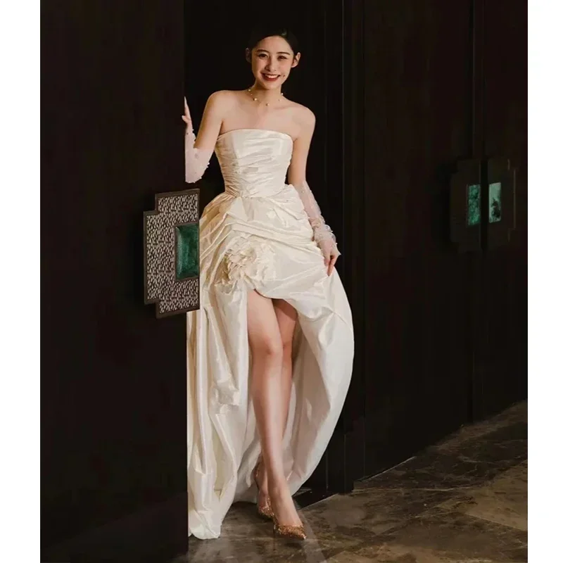 https://ae01.alicdn.com/kf/S9e313521cc0f40248aae19e07dcc7bd1Z/White-Bra-Flower-Front-Short-Back-Long-Slit-Open-Leg-Bridal-Tail-Wedding-Dress.jpg