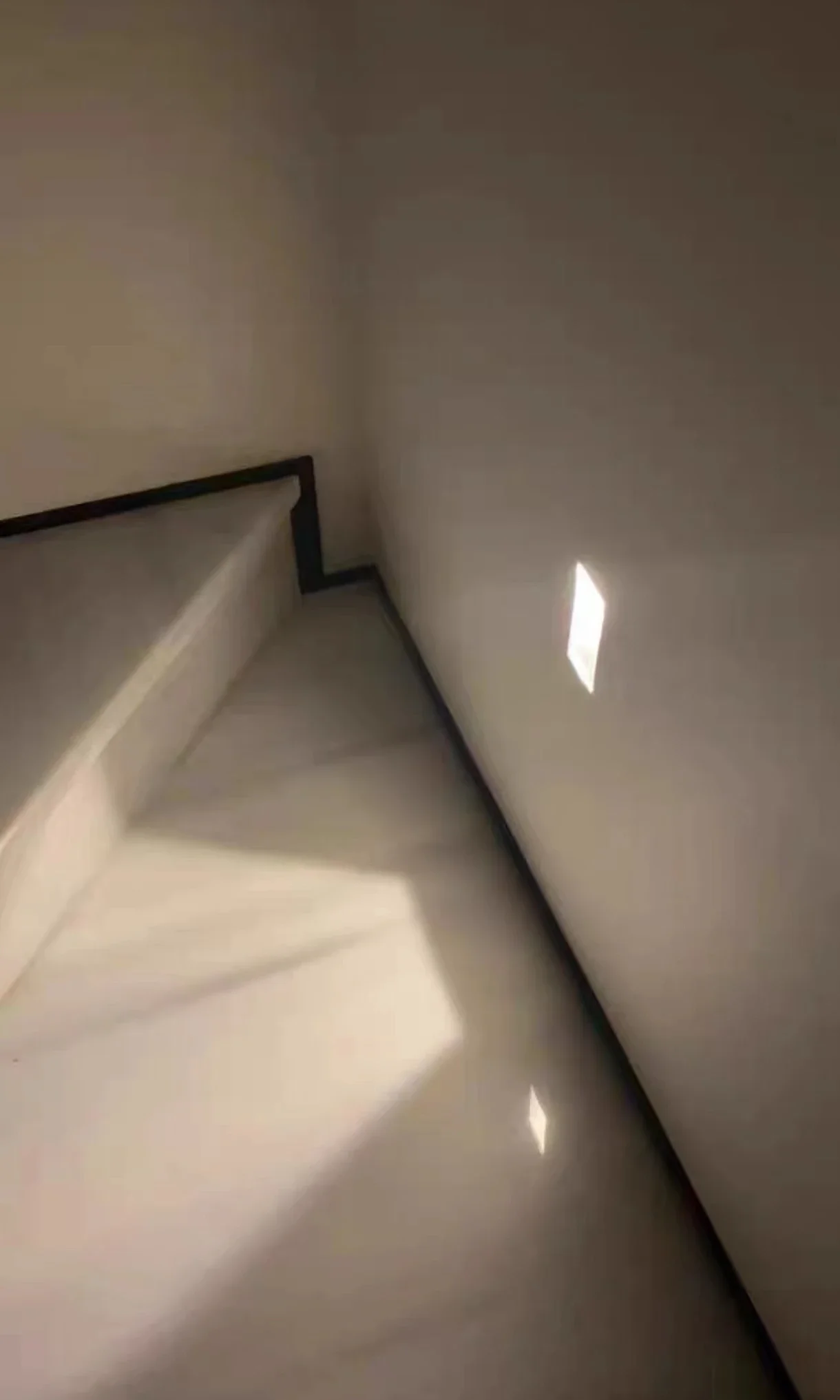 Description Picture 4 of itemEmbedded Frameless LED Step&Stair Wall Lamps 3W Motion Sensor Indoor Bedroom Ladder Foyer Corner Intelligent NightLight