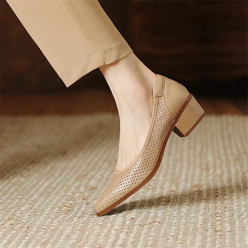 escarpins-Evides-en-cuir-group-pour-femme-chaussures-d'Ete-a-talons-Epais-nouvelle-mode-2023