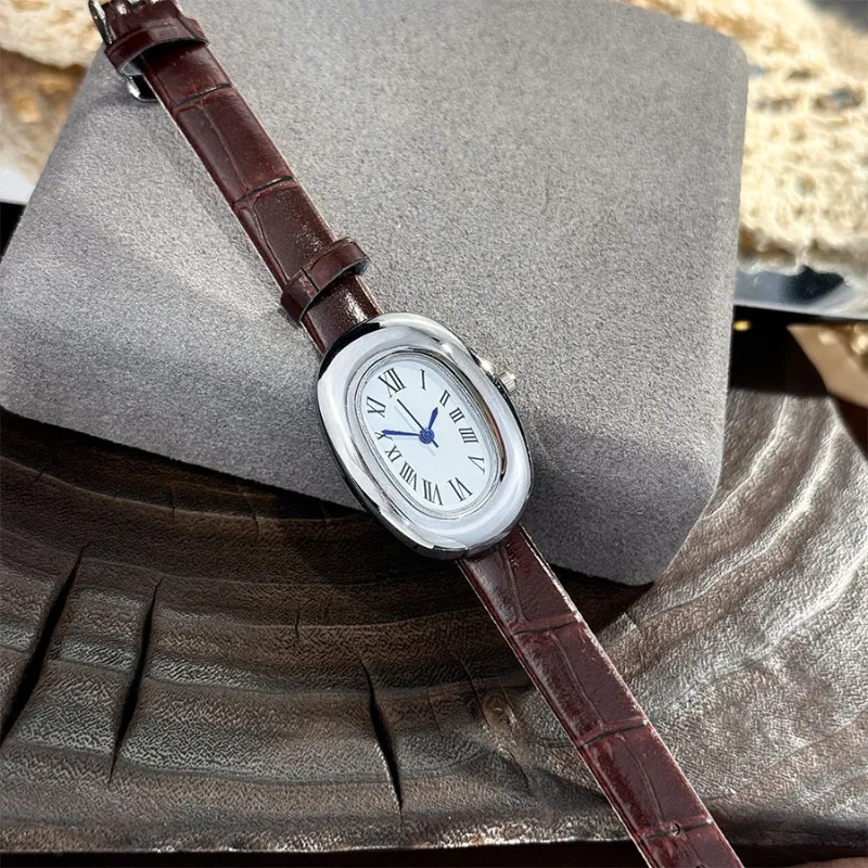 Elegant Oval Belt Watch: Stylish and Compact Fashion Quartz Timepiece