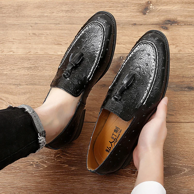 Brand White Tassel Men's Leather Shoes Casual Moccasin Homme Men's Oxford Shoes Flat Men's Boat Shoes Business Men's Loafers