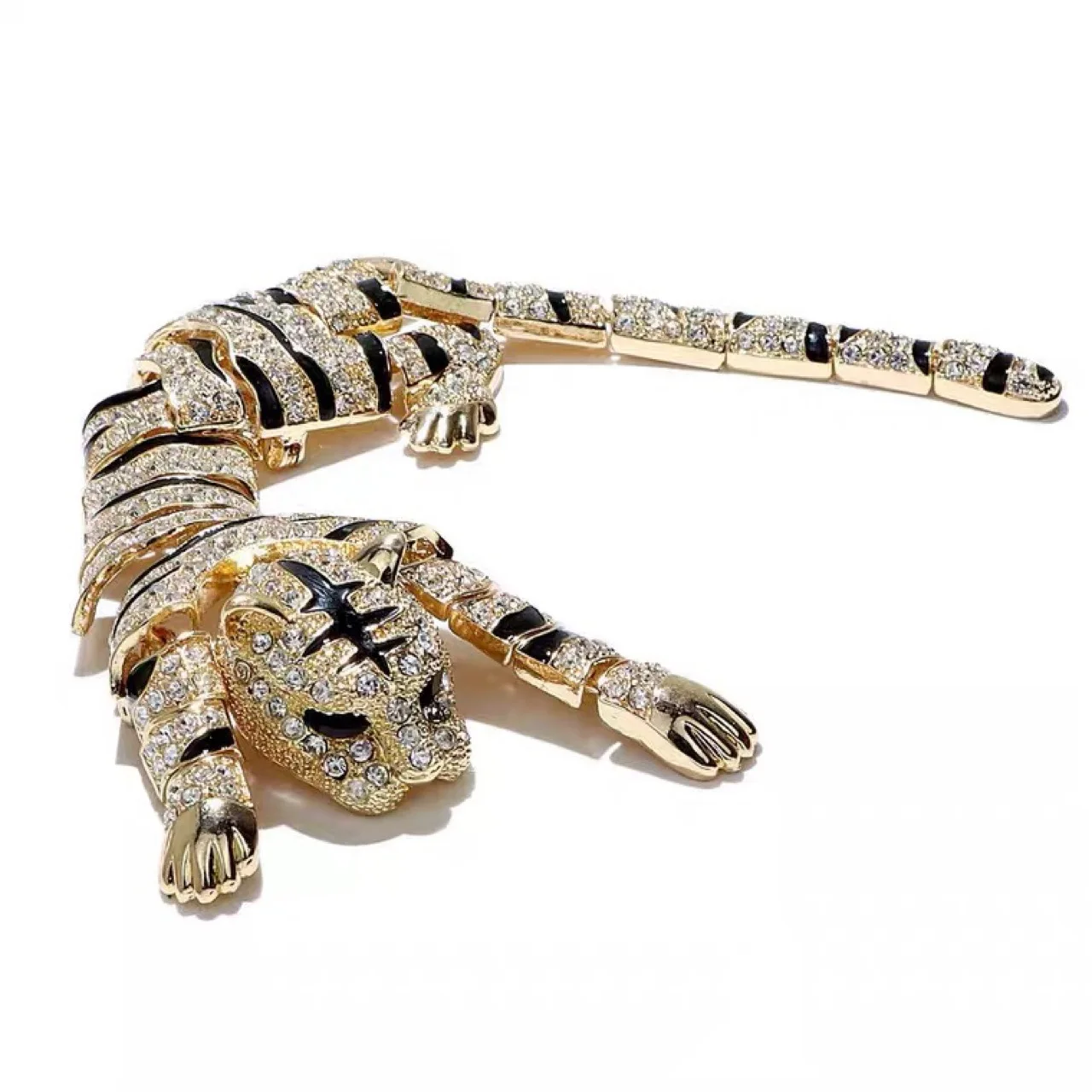 New Arrival Gold Silver Plated Rhinestones Large Tiger Brooches Jewelry High Grade Animal Pin Clothing Accessories Good Gift