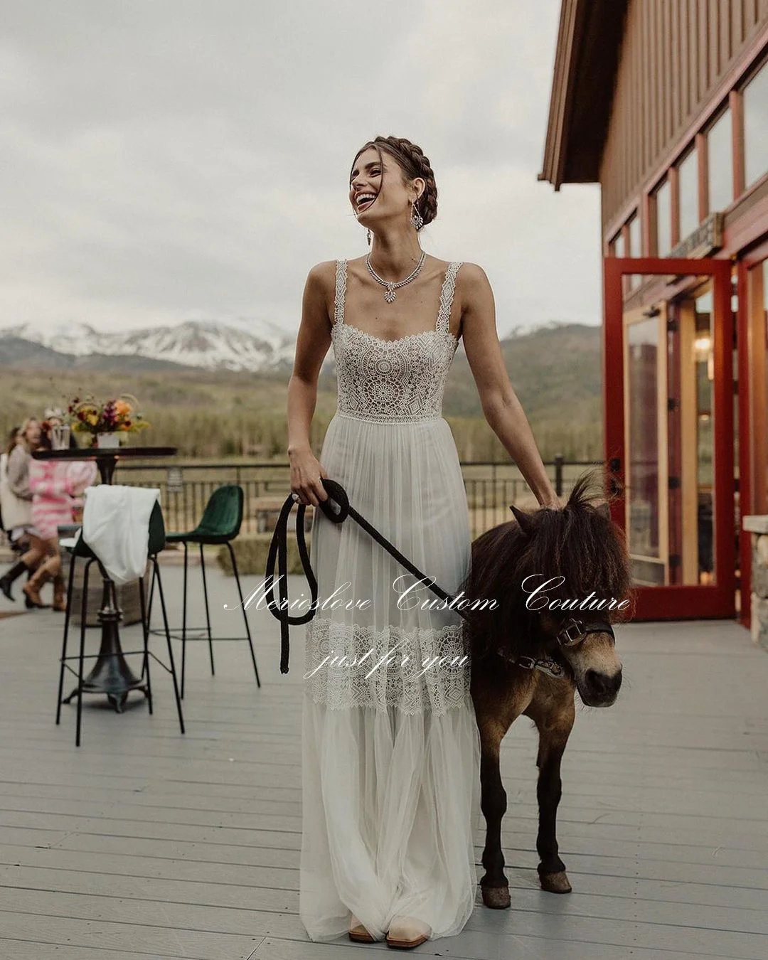 Рисунок 3 - Женское свадебное платье в стиле бохо Merioslove