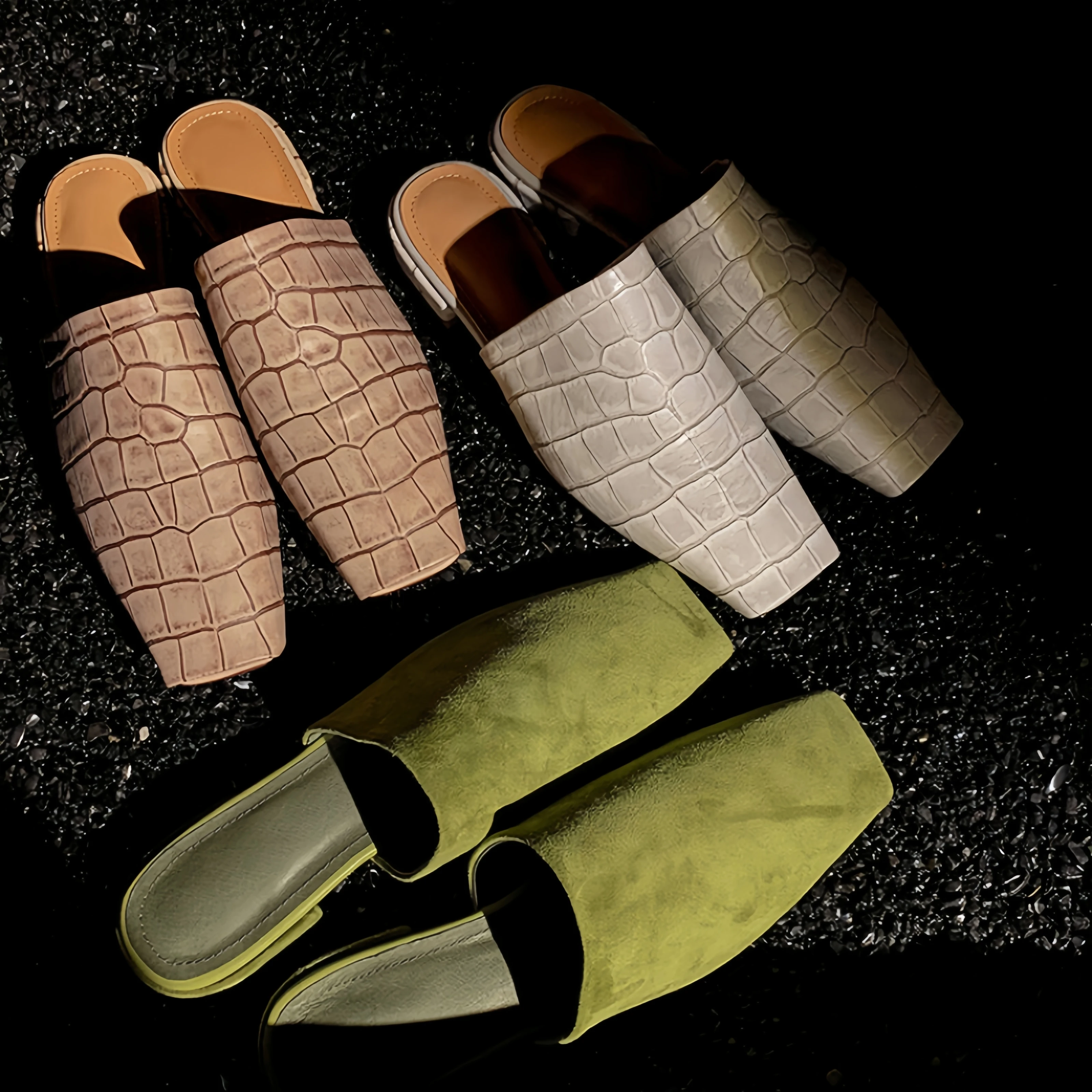 Square headed Muller shoes, women's bag head sandals, summer new flat bottomed outer wearing sandals, women's shoes ﻿