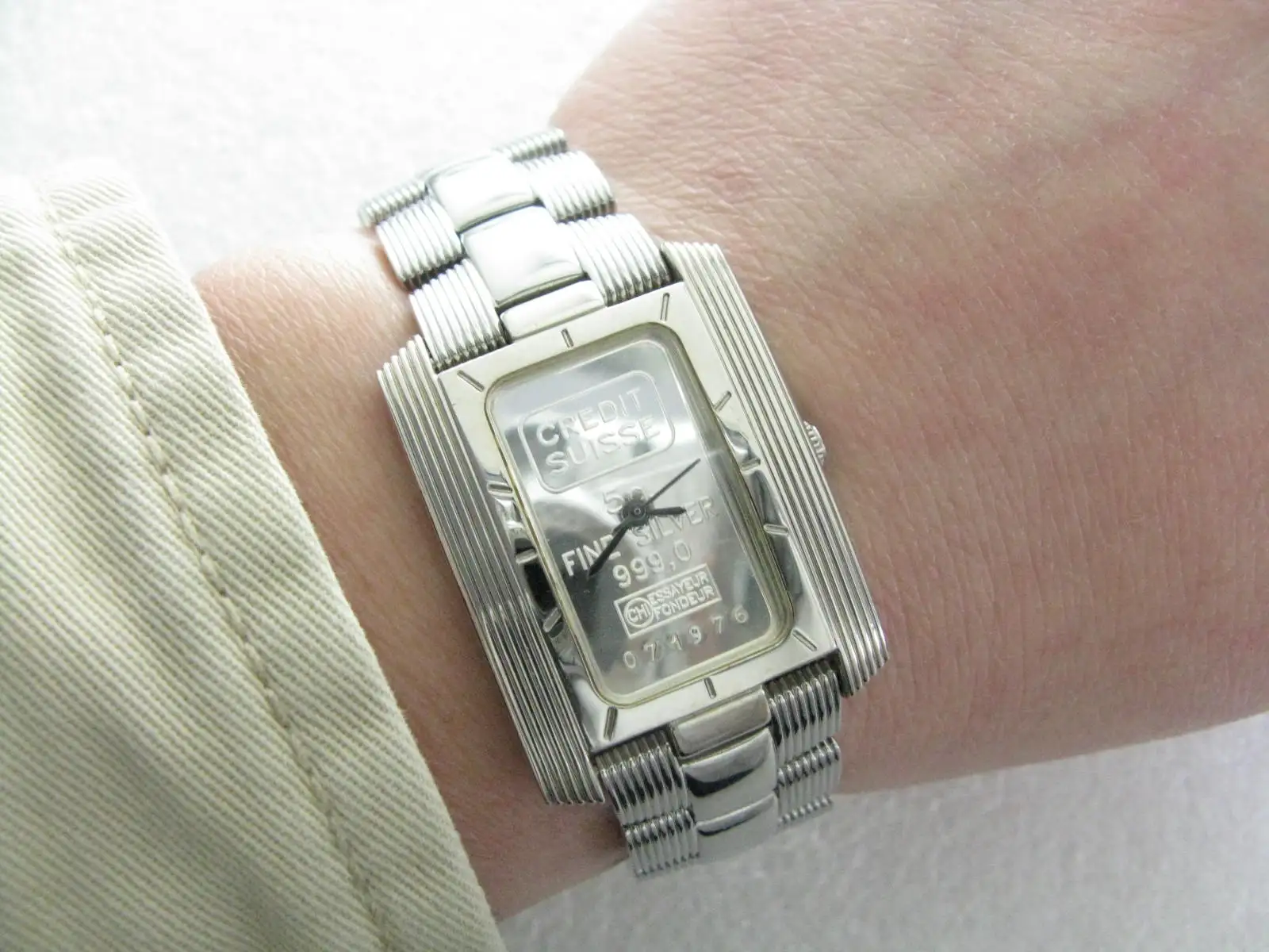 Credit Suisse“999 silver bar” dial Japanese rectangular quartz