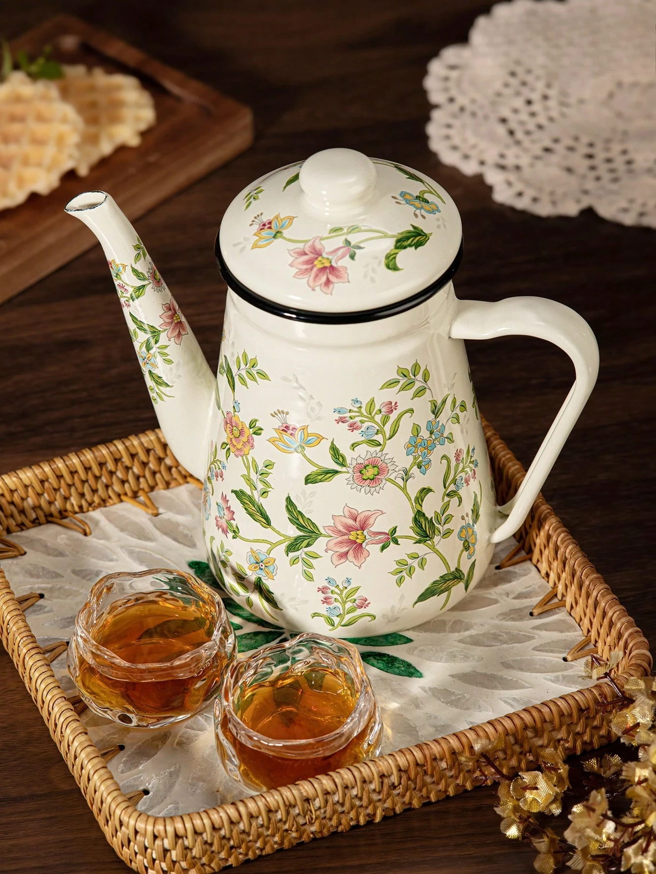 إبريق قهوة عتيق مزين بالزهور بسعة 1.1 لتر، غلاية س...