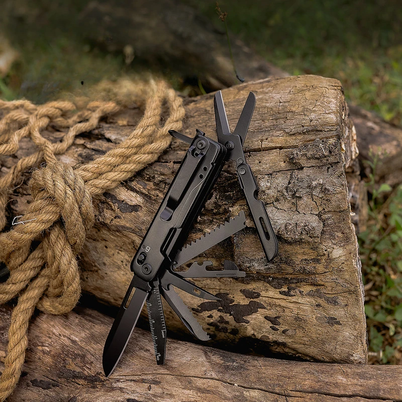 14-in-1 Folding Multitool 5