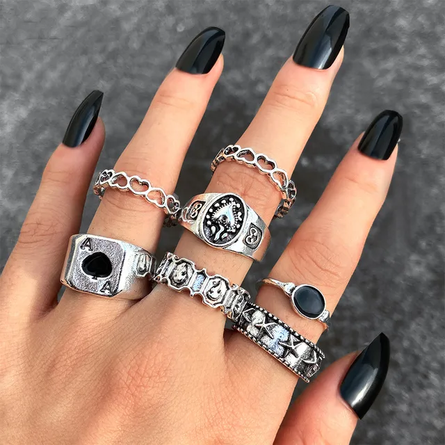 Punk Gothic Heart Ring Set for Women Black Dice Vintage Spades Ace Silver Plated Retro Rhinestone Charm Billiards Finger Jewelry 2