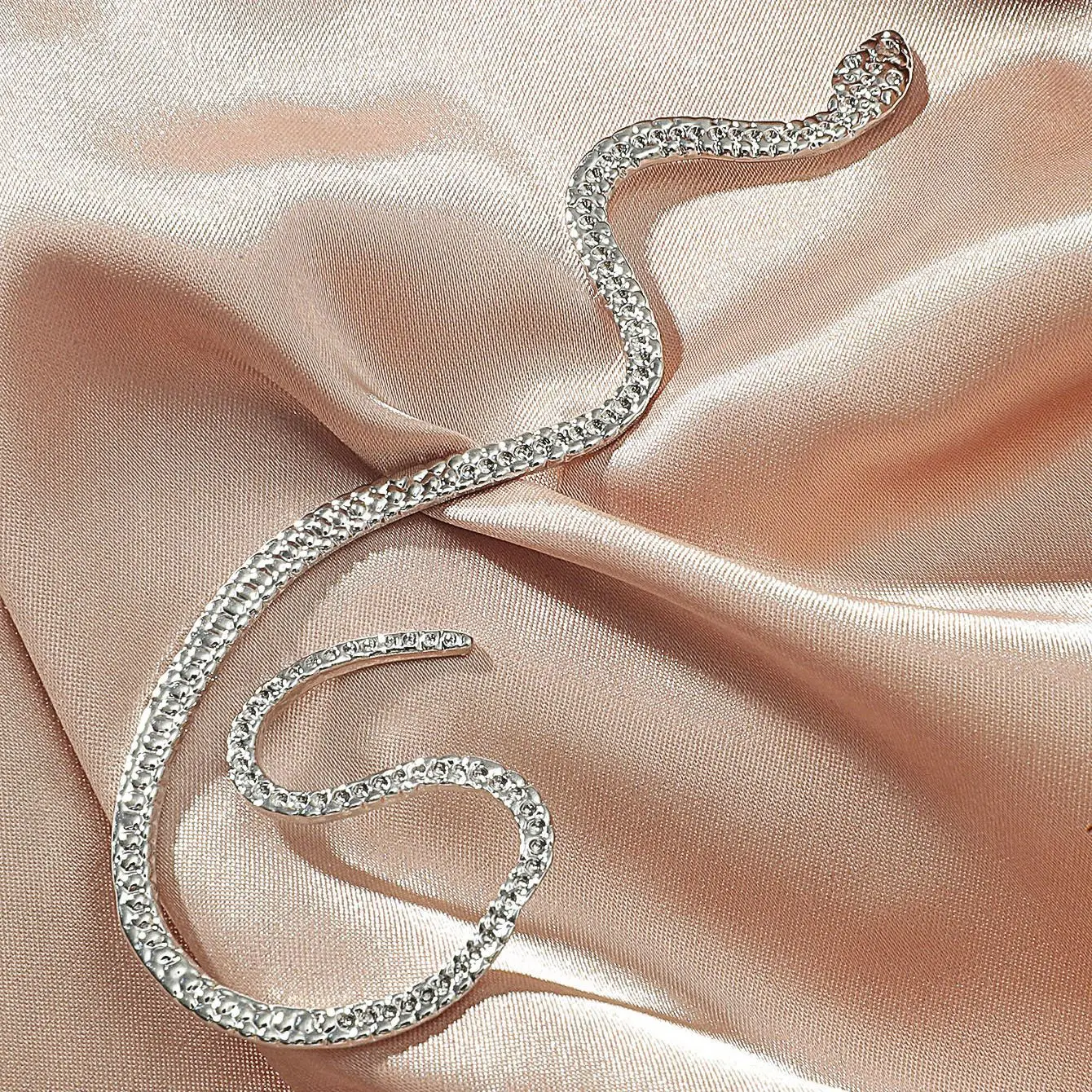 Punk European And American Style Snake Ear Cuff Earring For Women Silver Color Animal Ear Clip Earrings Jewelry Acces ear clip earrings clip earrings ear clip ear accessories