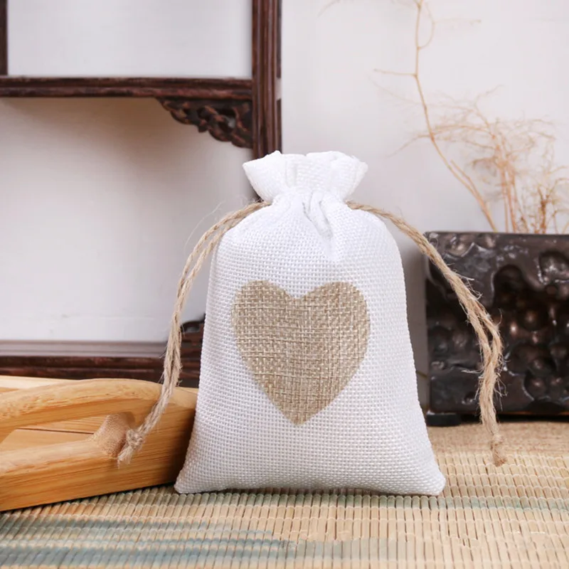 Heart Shape Jute Drawstring Bags 50 Pcs/Lot 10x14cm Jewelry Small Pouches Wedding Christmas Gift Package Pocket