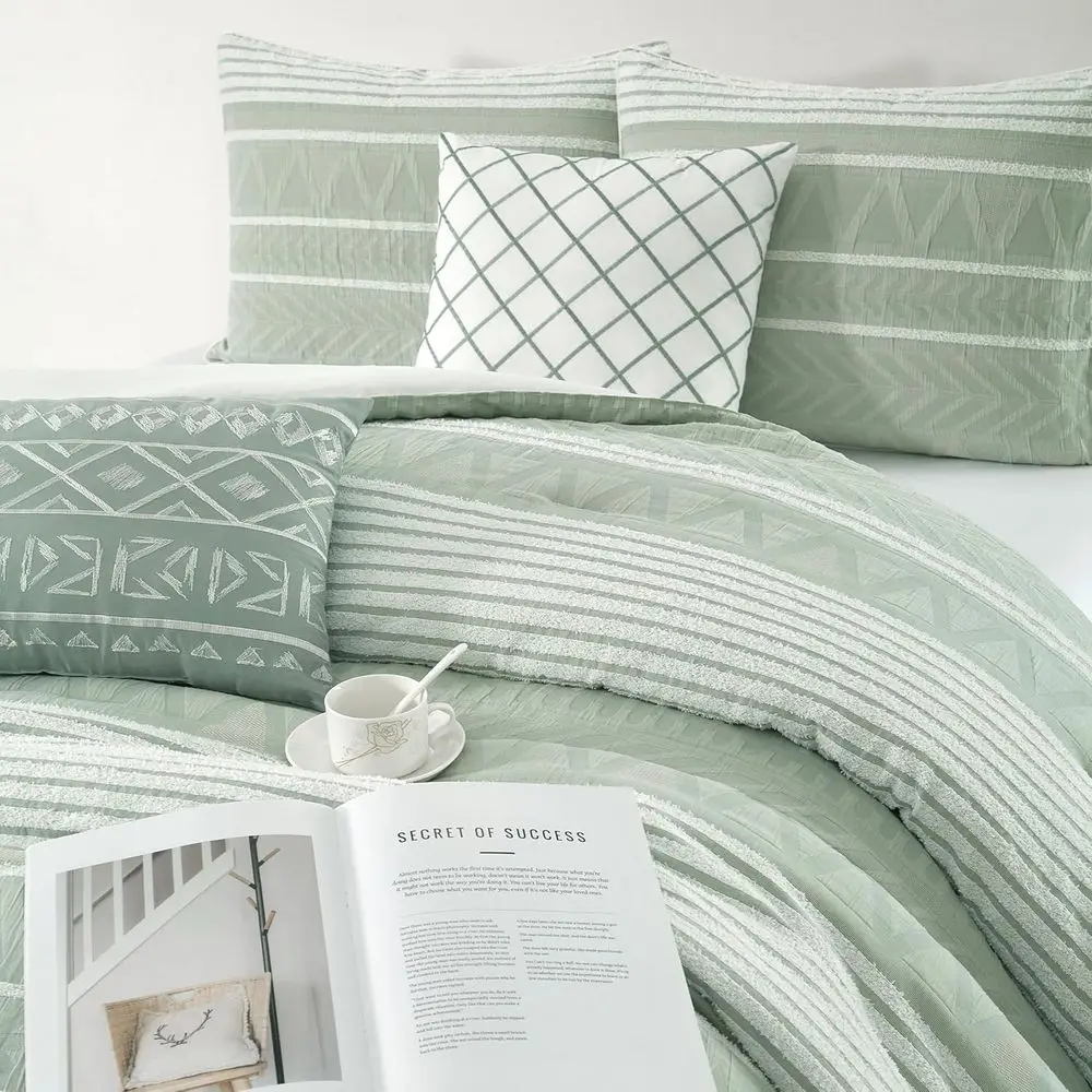 Geometric King Comforter Set image 3