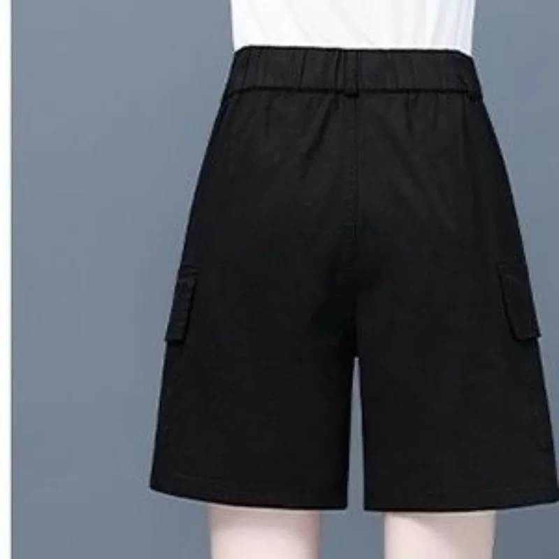 2024 Women's Summer New Patchwork Button Zipper Pocket Fashion Solid Color Fashion Office Lady Loose All Match Casual Shorts