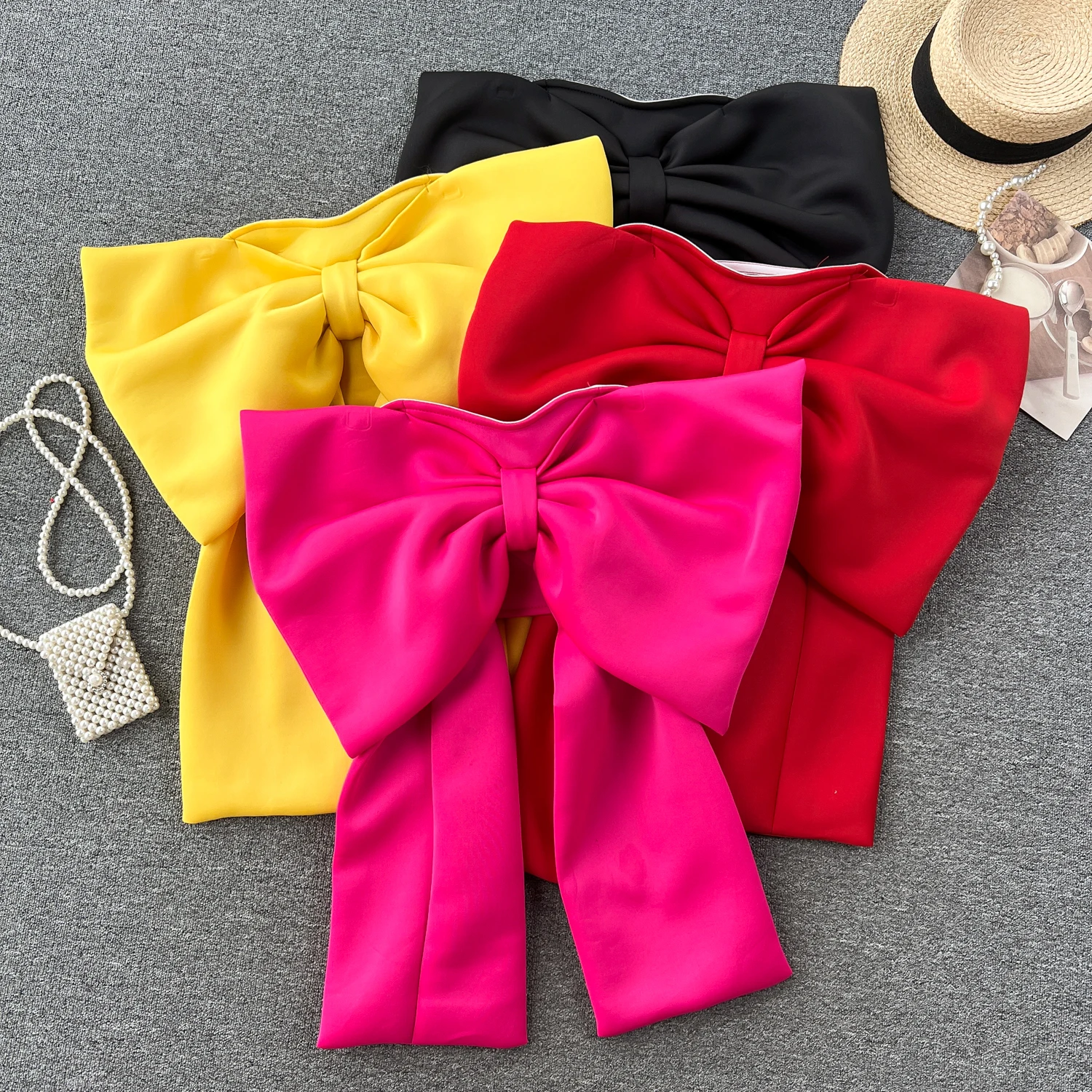 

Clothland Women Sexy Bow Tie Crop Top Strapless Sleeveless Zipper Candy Color Short Style Blouse Shirt Chic Tops Blusa WA195