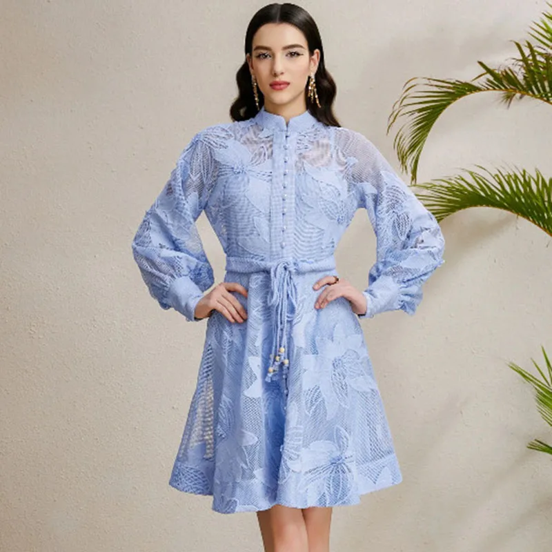 Elegante mini abito monopetto con cintura Donna 2025 Nuova primavera Lanterna di lusso Manica lunga Abiti ricamati Abiti bianchi