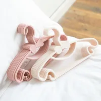Porte-vêtements en plastique pour bébé, 5/10/20 pièces, Portable, affichage de serviettes, écharpes, cintres coupe-vent pour enfants, cintre, organisateur de vêtements 1