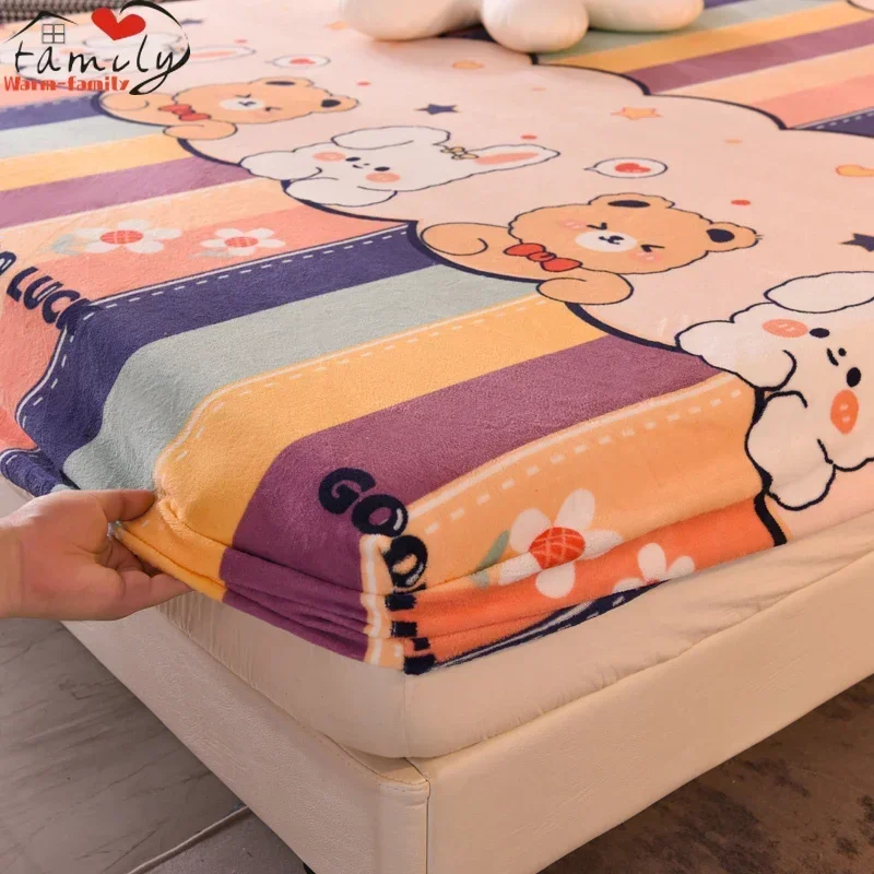 Winter Warm Thicken Flannel Elastic Fitted Sheet Mattress Protector Cover Cartoon Print Plush Soft Cozy Bed Sheet Home Decor 3