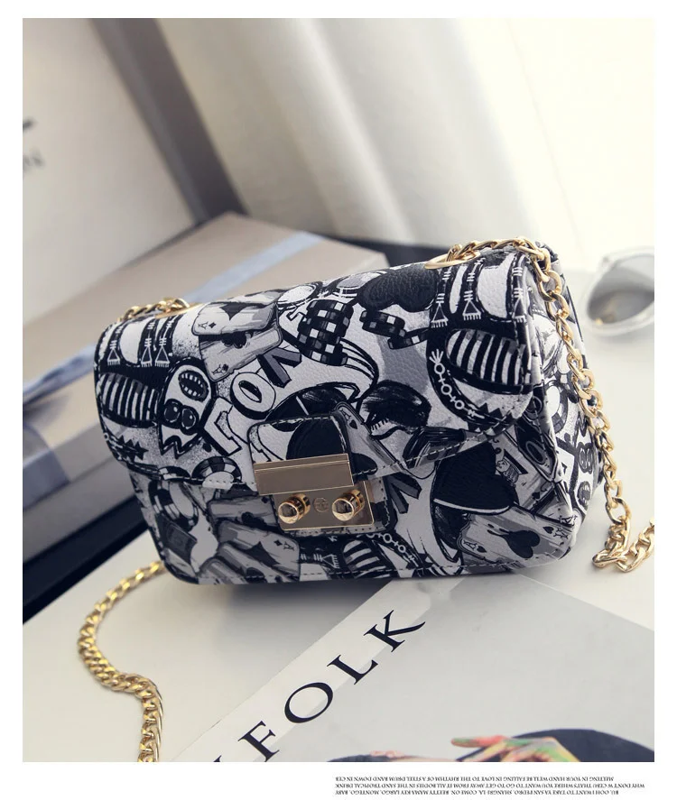 2024 nova moda impressa pequena bolsa quadrada graffiti bolsa feminina estilo coreano corrente pequena bolsa com fivela diagonal straddle bolsa de ombro_voghion.com