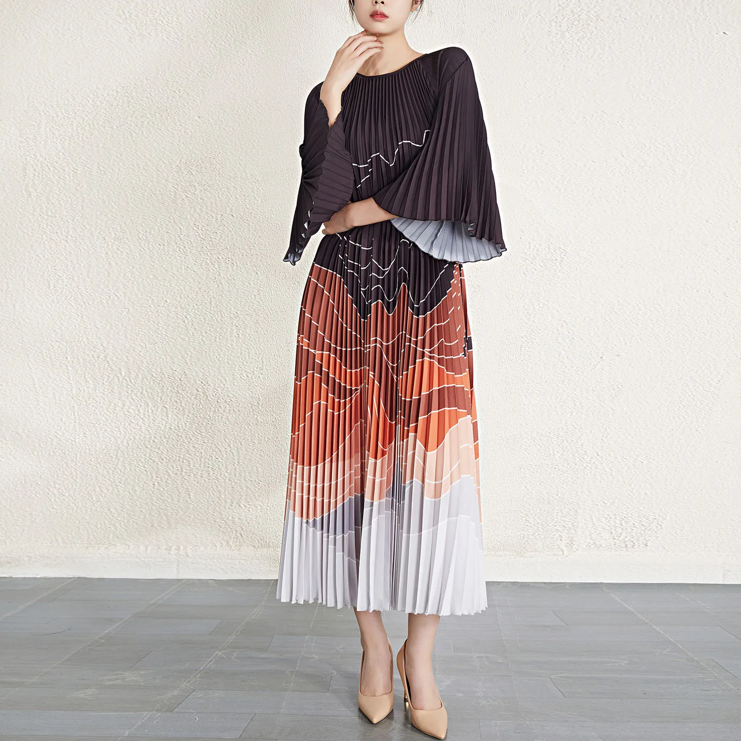 

2023 Spring And Summer Elegant Women's Dress Miyake Pleated Round Neck Loose Print Long Sleeve Dress Festival Party Fashion Girl