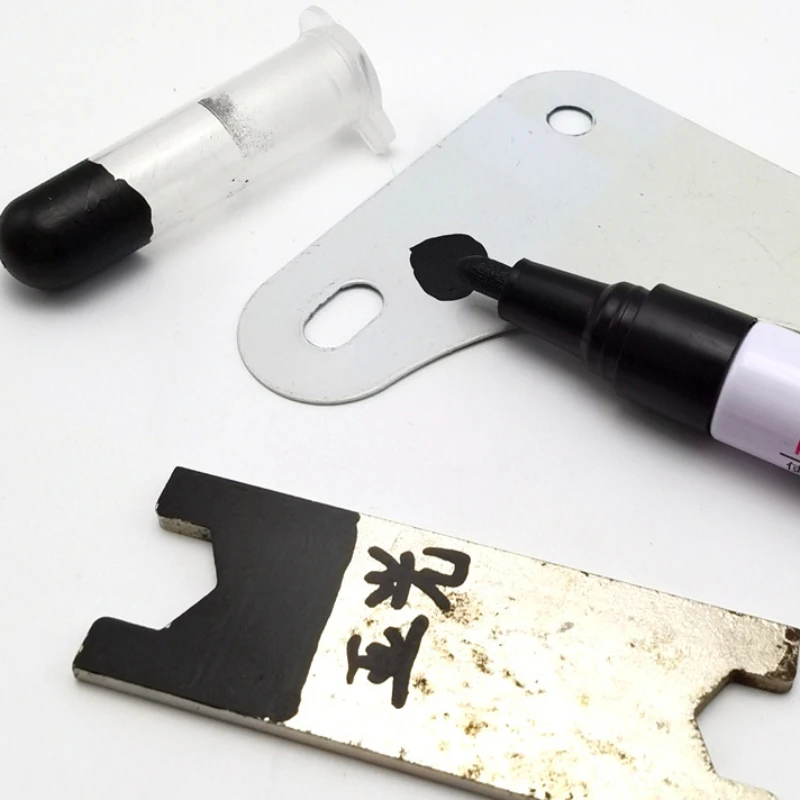 Versatile Matte Finish Waterproof Paint Marker