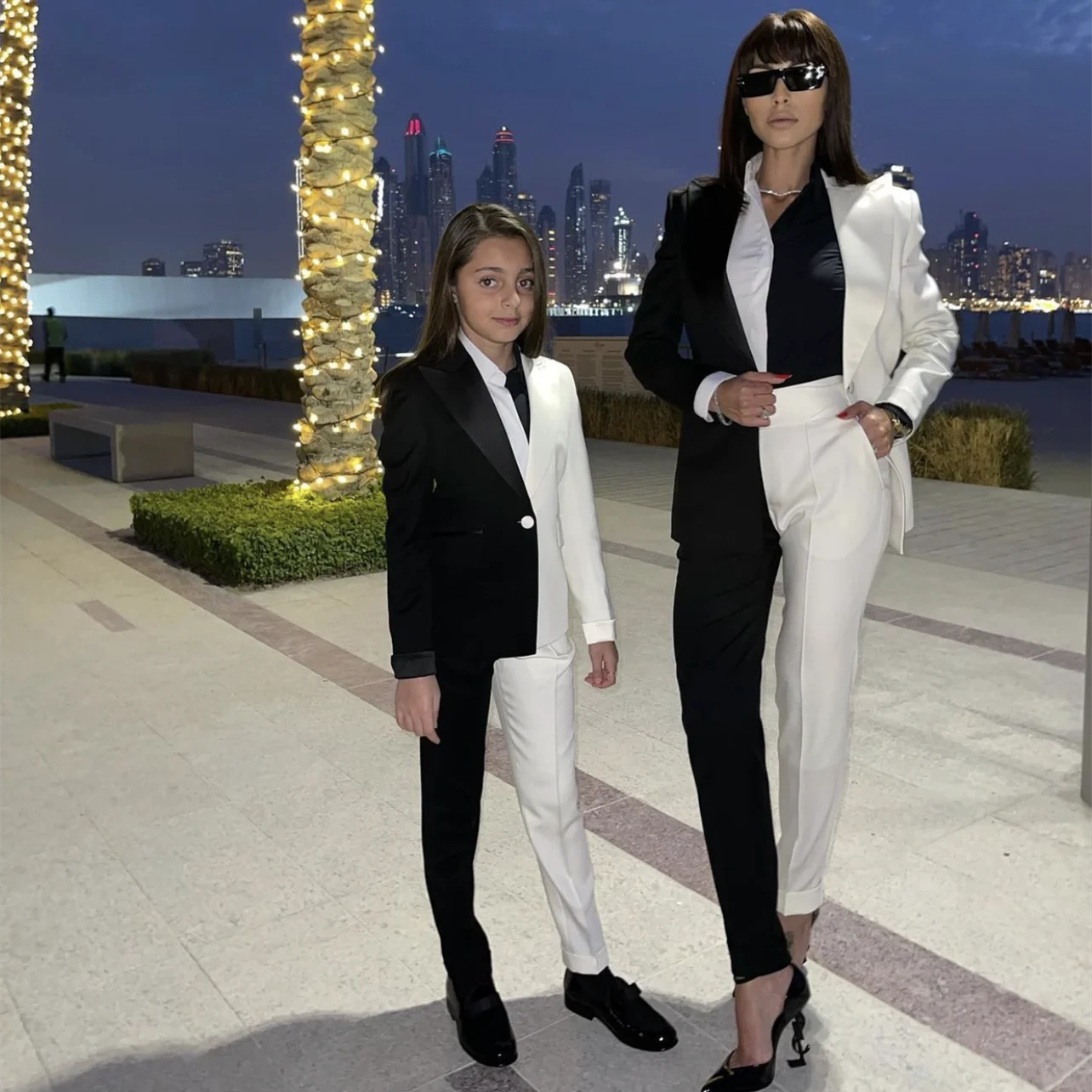 

Black White Patchwork Family Parent-Child Same Suit/Mens Womens Child's Suits Blazer Pant Slim Fit Fashion Formal Wedding Wear