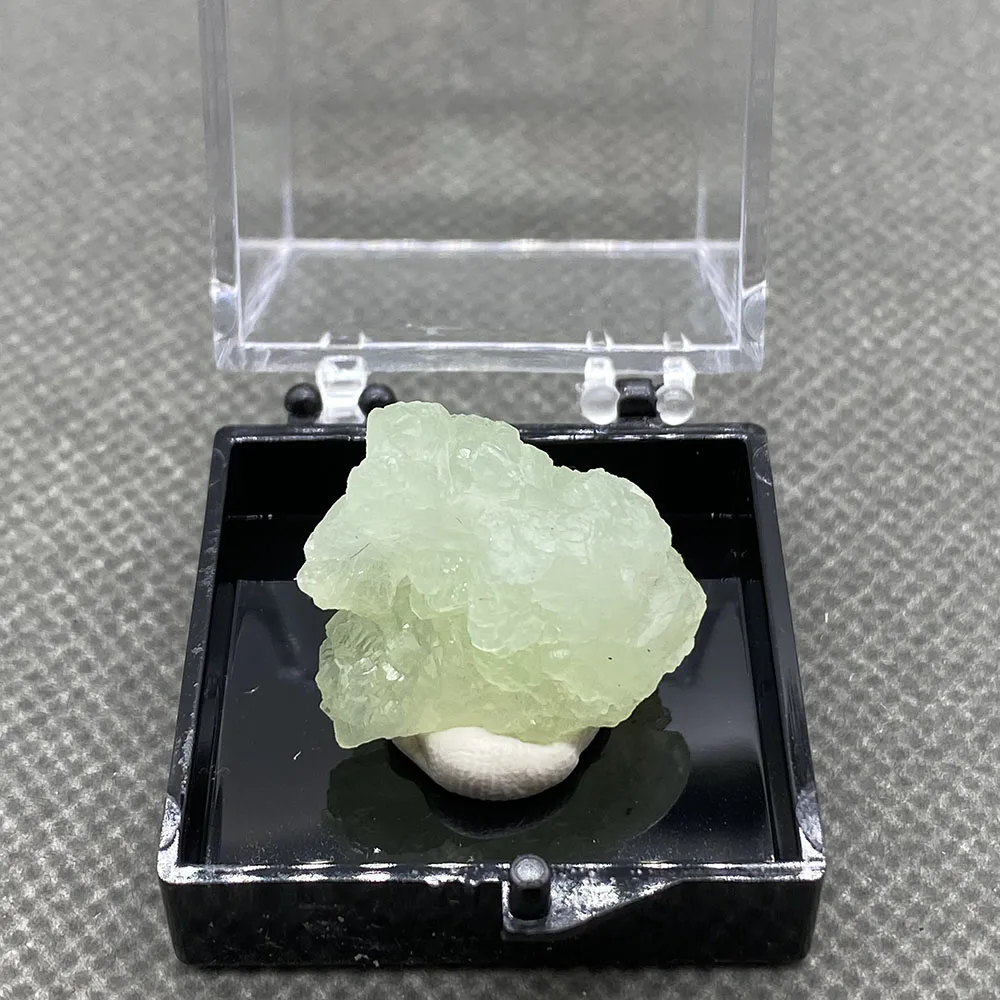 100% natural green grape stone rough crystal ore specimen collection