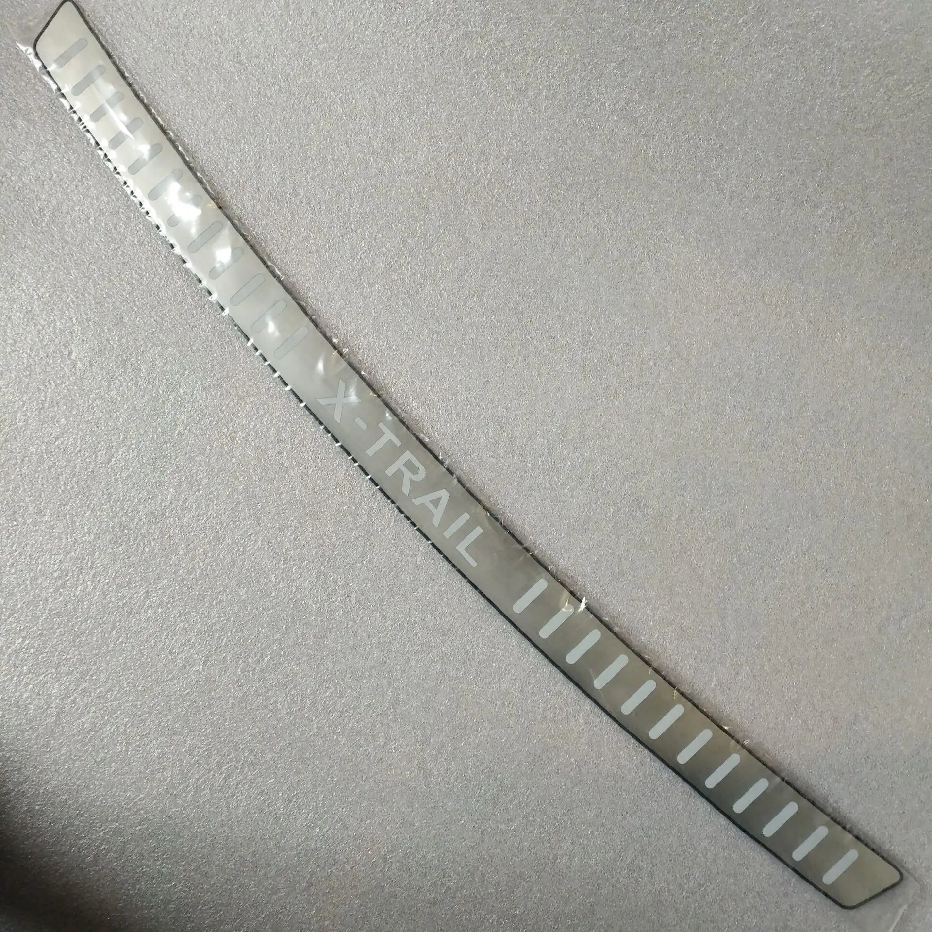 

Ультратонкий протектор для заднего бампера Nissan X-Trail X Trail T32 2014 - 2020