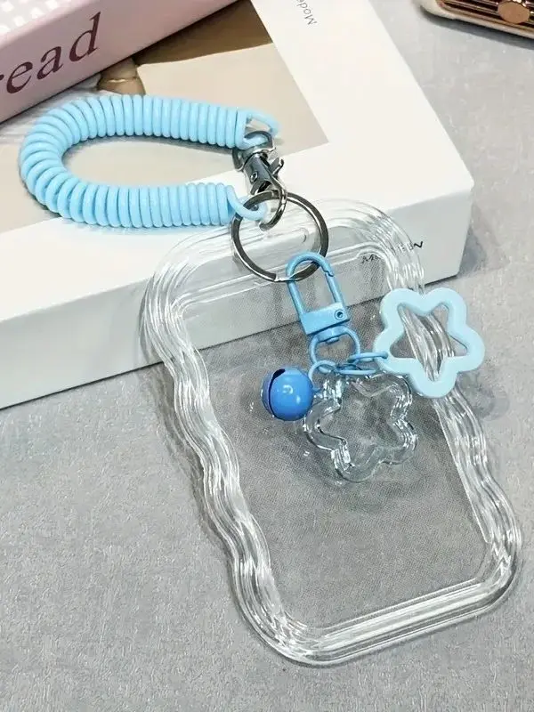 1 Set Robuster Ausziehbarer Ausweishalter mit Schlüsselanhänger & Handschlaufe - Transparenter PVC-Kartenhalter mit Sicherem Verriegelungsmechanismus – Detail 6