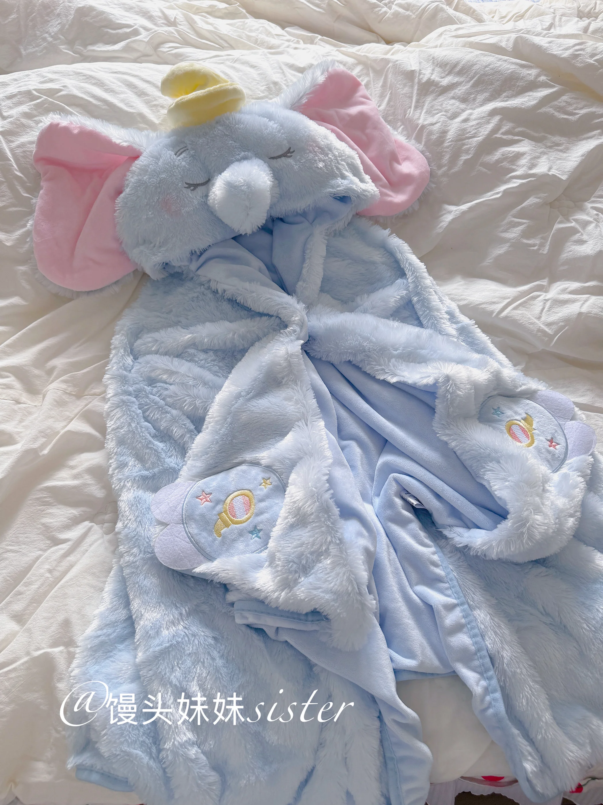 Dumbo U-förmiger Kissen-Schal, Kawaii-Anime-Peripherie, süßer warmer Kapuzenumhang, geeignet für Zuhause, Büro, Reisen, Anime-Fans, Cartoon-Geschenk – Detail 13