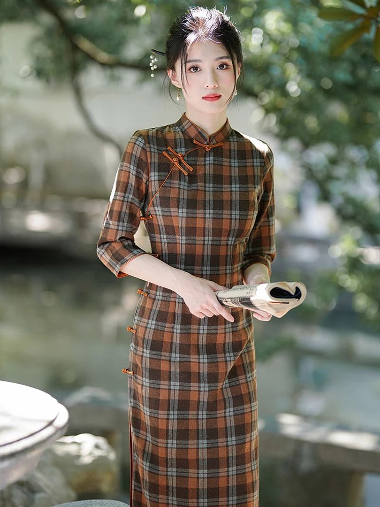 

Yourqipao Autumn Long Cheongsam Three-quarter Sleeve Literary Temperament Elegant Qipao Chinese Style Evening Dress for Women