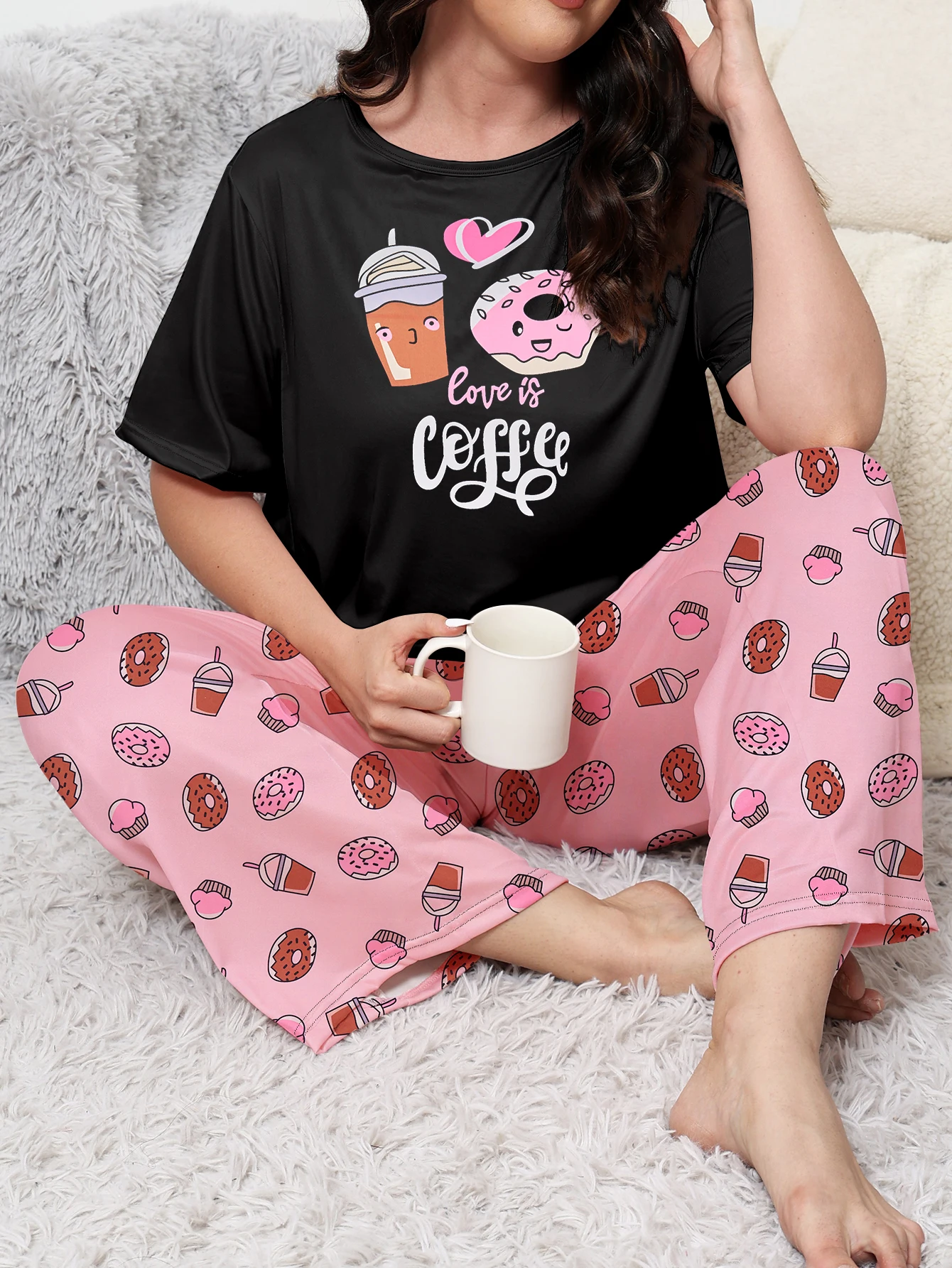 Plus size pajama set can be worn for both home and casual wear. Casual set made of milk silk material, short sleeved long pants