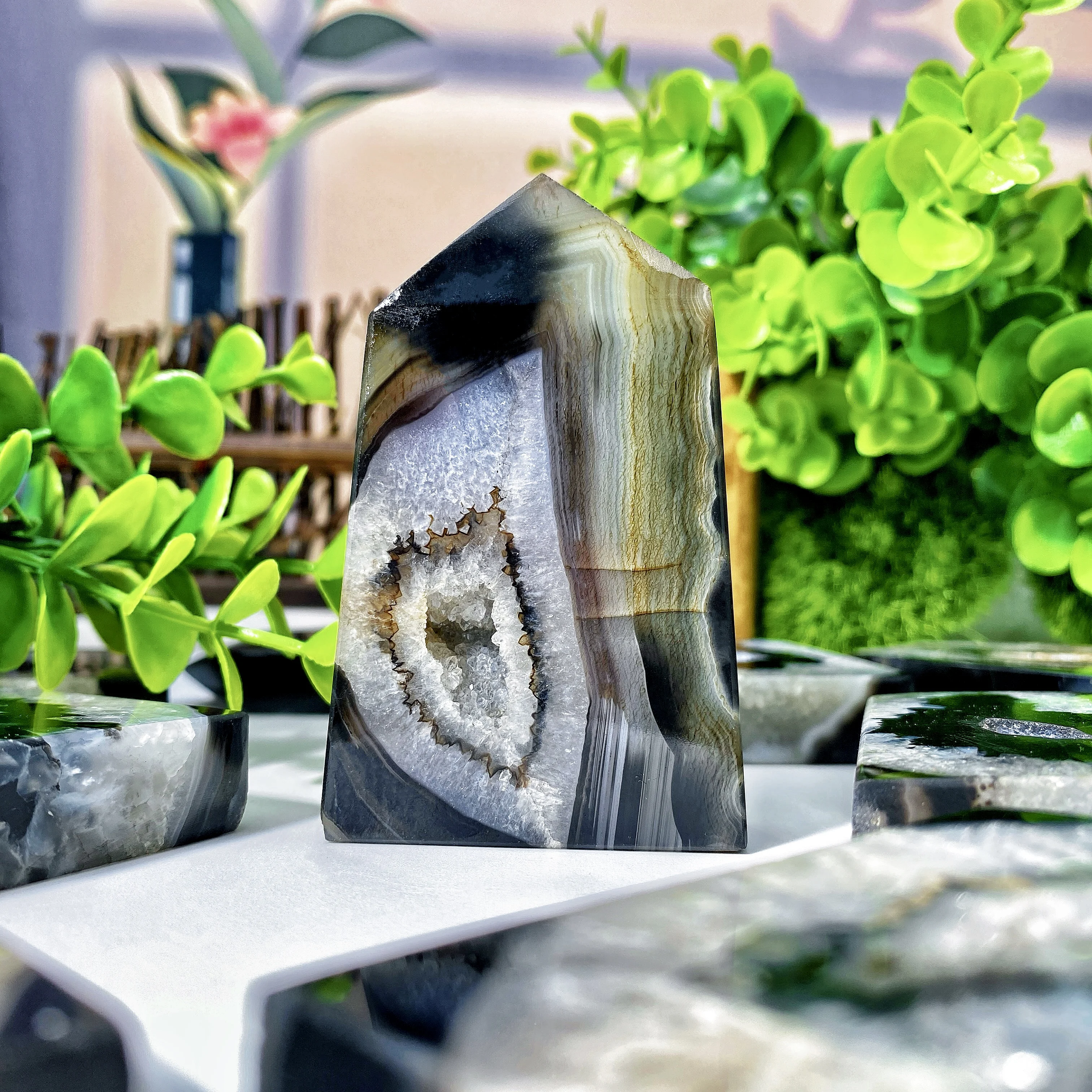 Black Sardonyx Agate Point 3